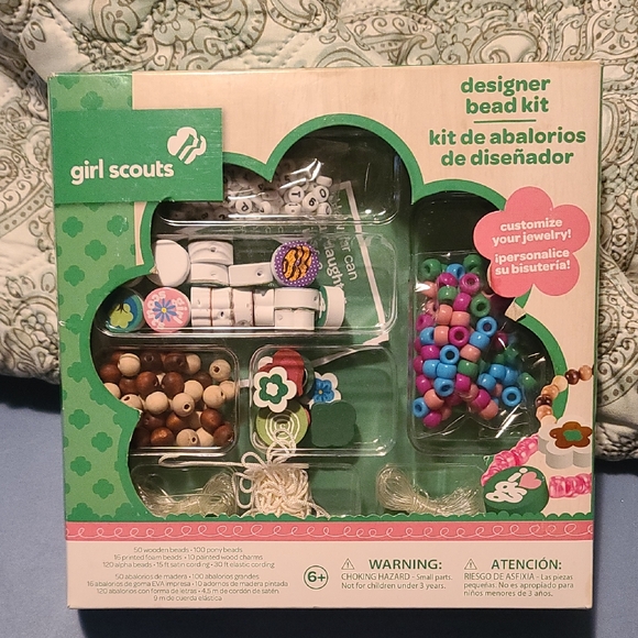 Girl Scouts Other - SALE!!! Girl Scouts Designer DIY Jewelry Bead Kit - Multicolor Beads NIB